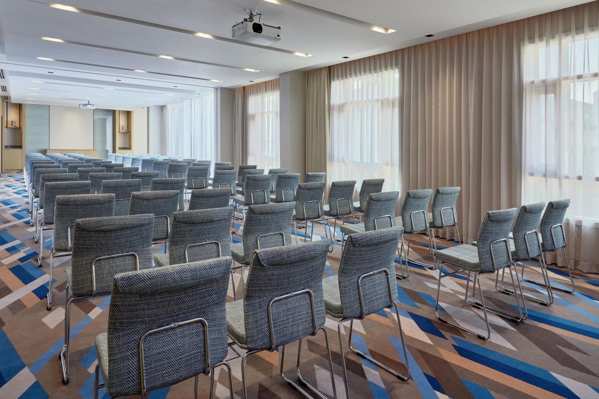 Courtyard By Marriott Jubail Hotel ภายนอก รูปภาพ